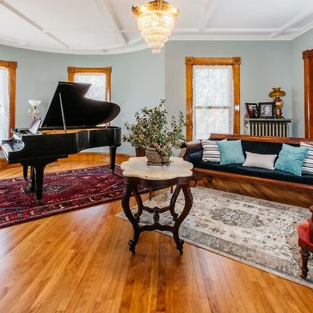 Reynolds House Inn Barre Экстерьер фото